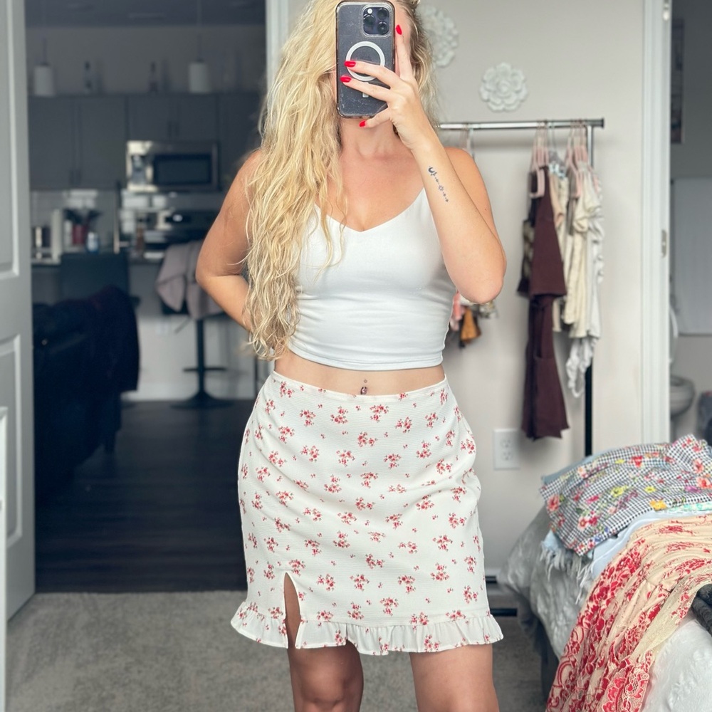 Altar’d State skirt size large